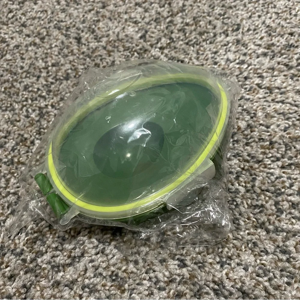 726 Green Avocado Saver kitchen Gadget Gift Stocking Stuffer Novelty